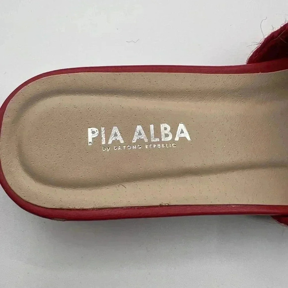 Pia Alba by Bayong Republic Red Macrame with a Floral painted Slip-On Mules 10 - Picture 4 of 10